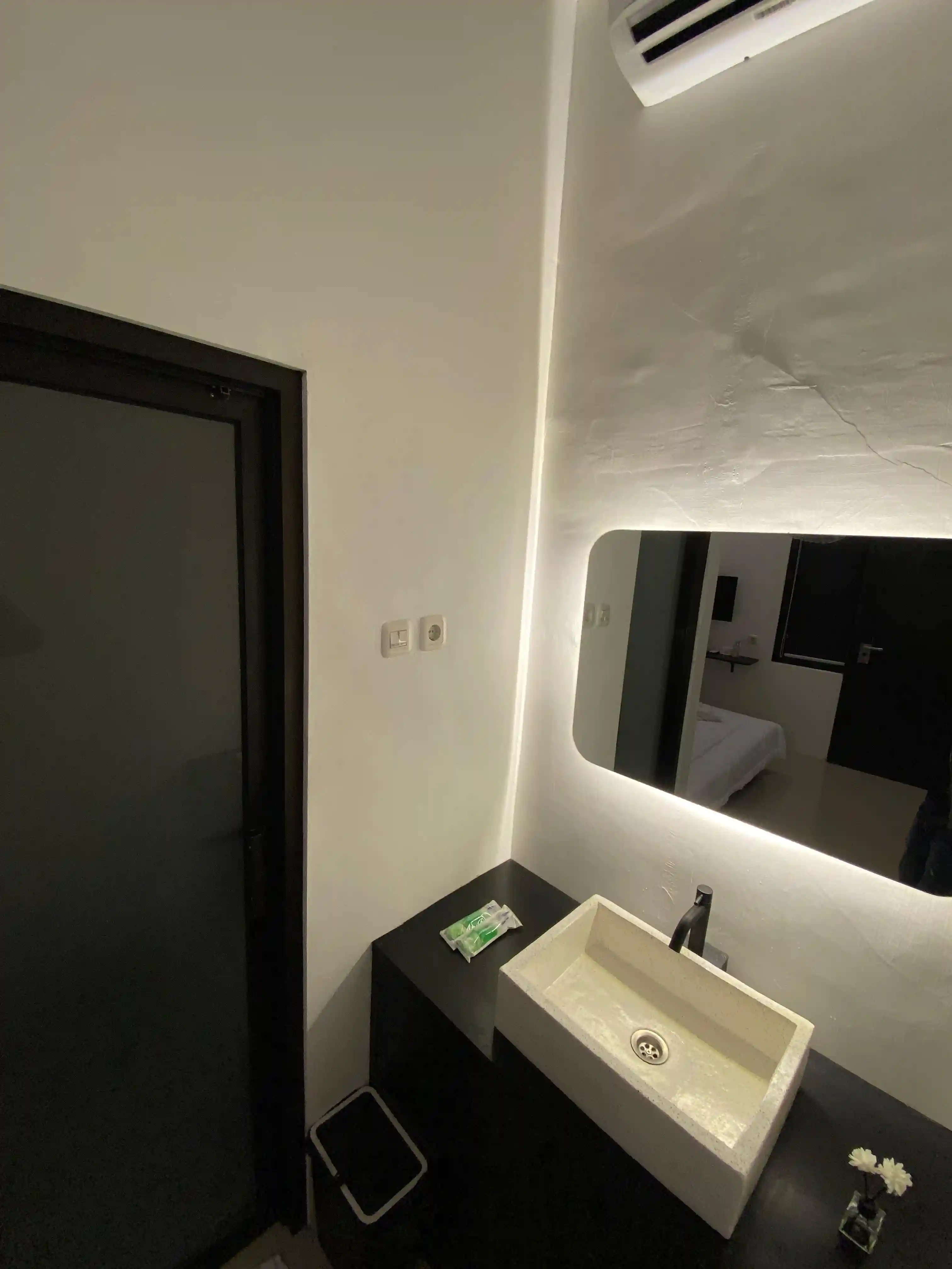 Room 12