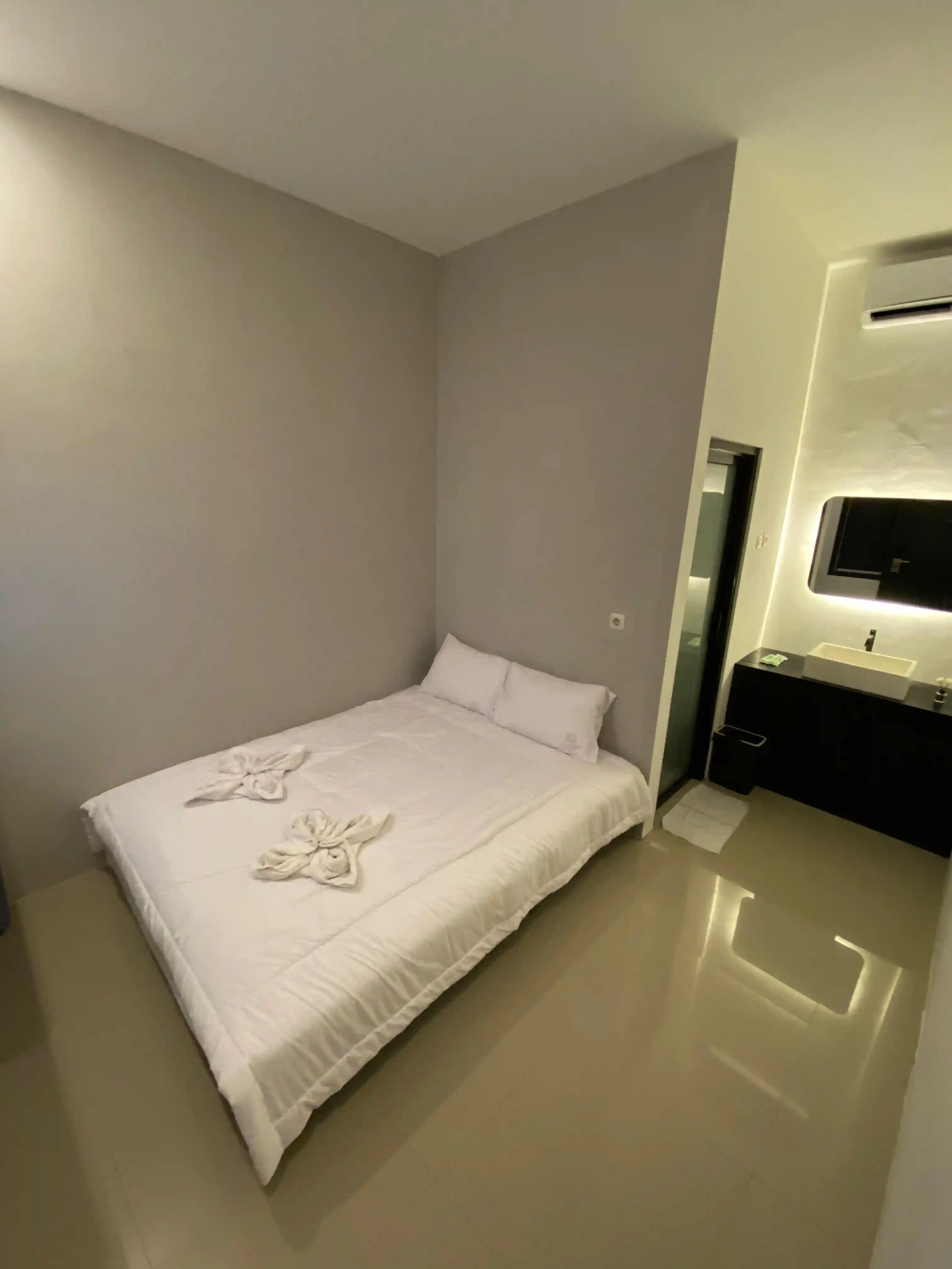 Room 4