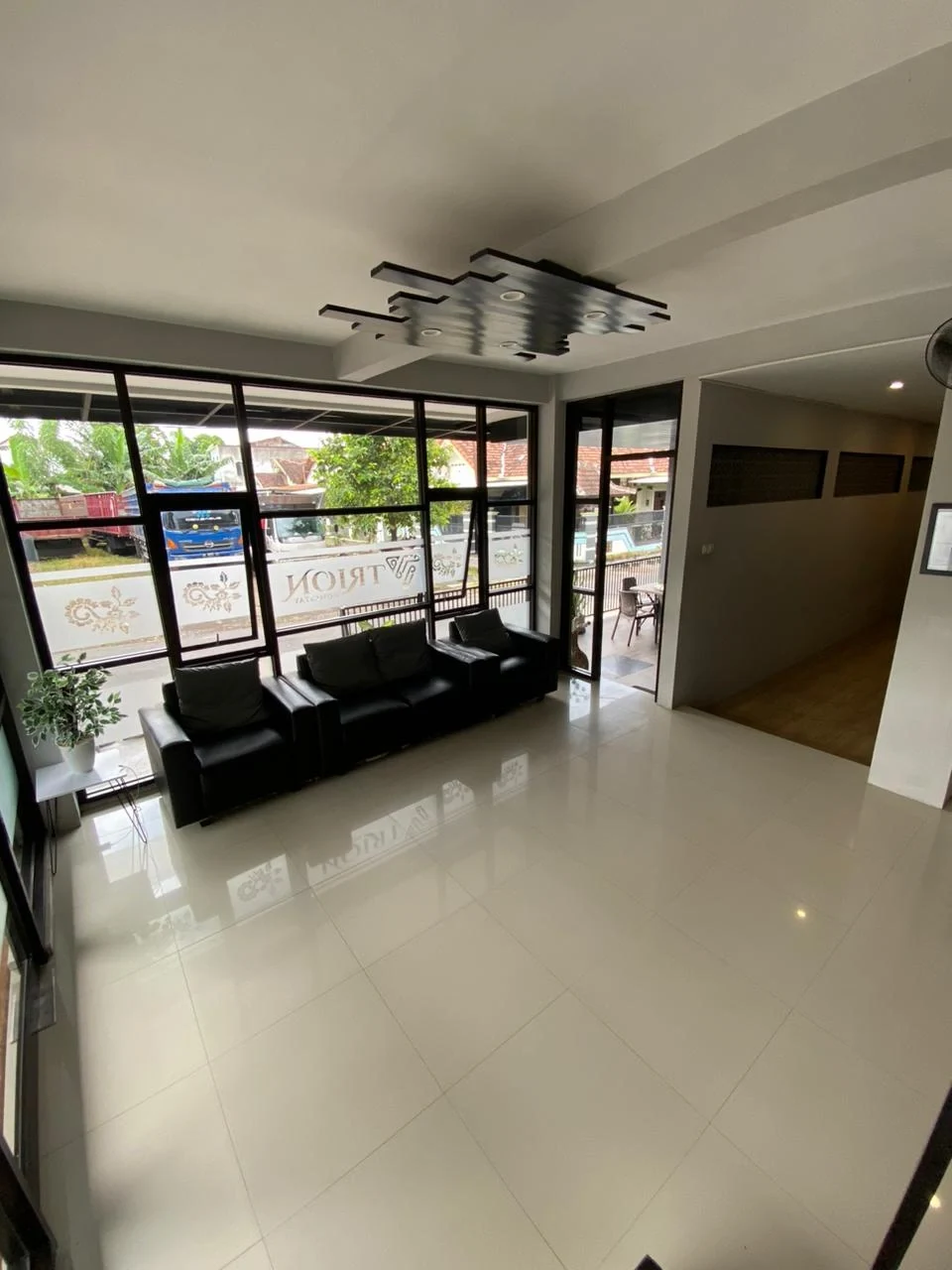 Trion Homestay Banyuwangi lobby